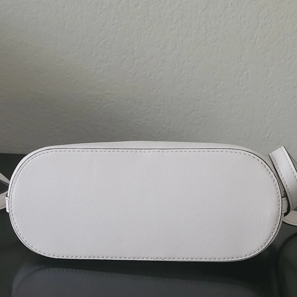 Sylvia Straw X-large Dome Crossbody - Picture 9 of 15